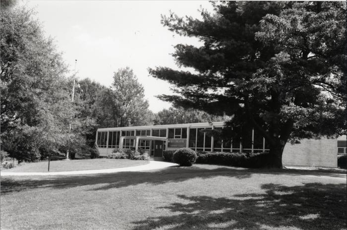 NOTTINGHAM ELEMENTARY SCHOOL IN 1996 - COURTESY OF THE CENTER OF LOCAL HISTORY, THE ARLINGTON PUBLIC LIBRARY